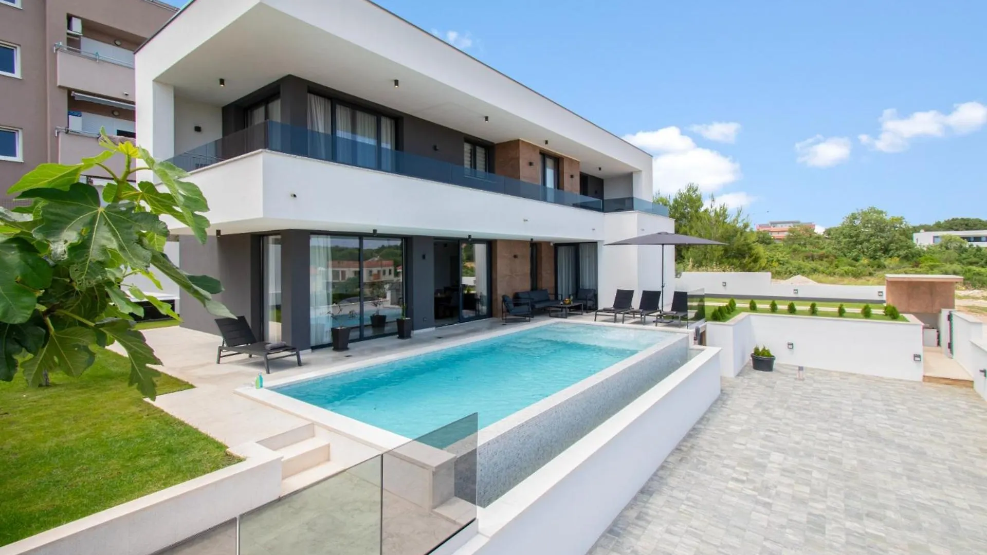 Villa Infinity Gem In Medulin, Istria