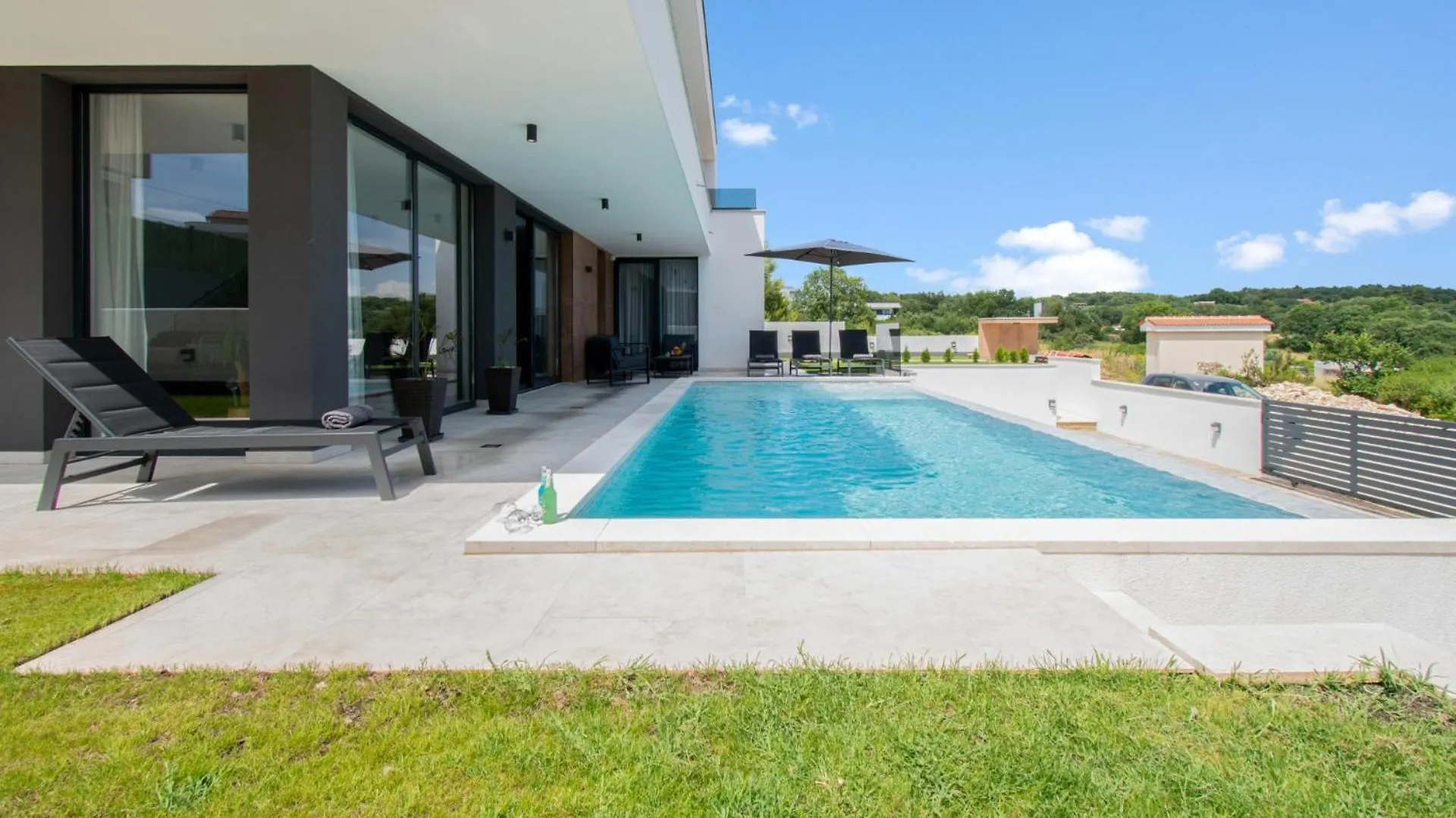 Villa Infinity Gem In Medulin, Istria